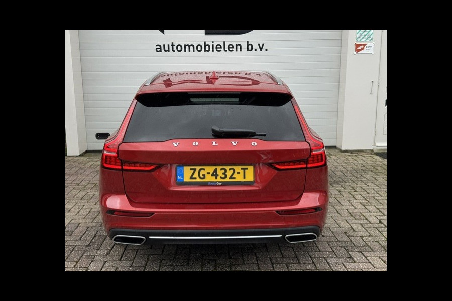 Volvo V60 2.0 D4 Inscription - Dealer onderhouden - Trekhaak