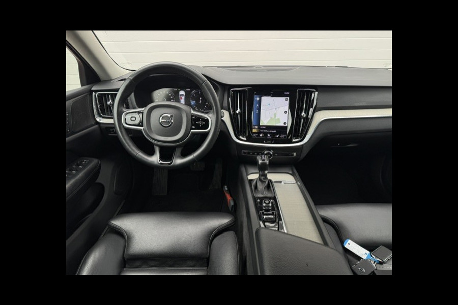 Volvo V60 2.0 D4 Inscription - Dealer onderhouden - Trekhaak