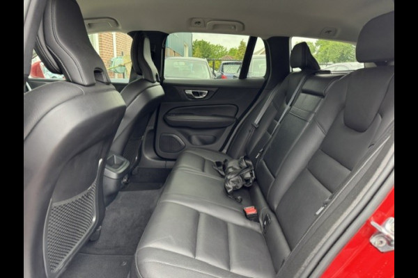 Volvo V60 2.0 D4 Inscription - Dealer onderhouden - Trekhaak