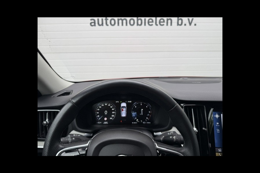 Volvo V60 2.0 D4 Inscription - Dealer onderhouden - Trekhaak