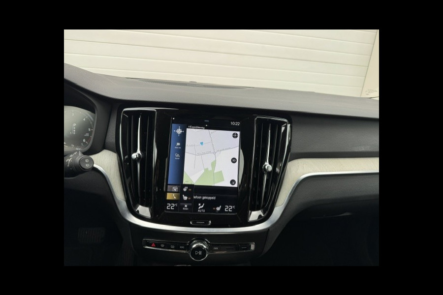 Volvo V60 2.0 D4 Inscription - Dealer onderhouden - Trekhaak