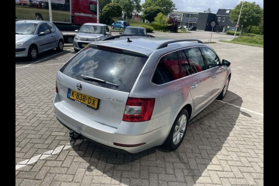 Škoda Octavia Combi 1.0 TSI Business Edition