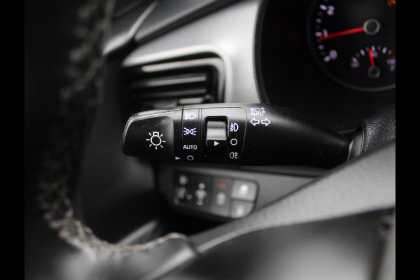Kia Stonic 1.0 T-GDi MHEV DynamicPlusLine CLIMATE | CAMERA | CARPLAY | LED | LMV16 | NAVI | CRUISE | DAB | PDC