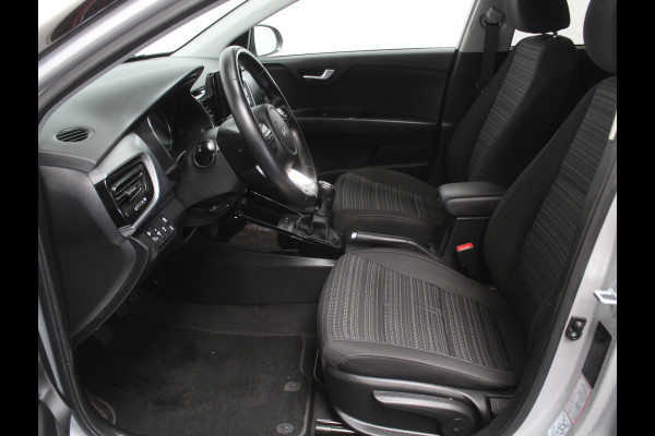 Kia Stonic 1.0 T-GDi MHEV DynamicPlusLine CLIMATE | CAMERA | CARPLAY | LED | LMV16 | NAVI | CRUISE | DAB | PDC