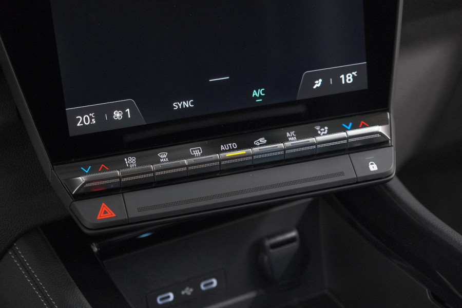 Renault Austral Mild Hybrid 160 X-Tronic | Trekhaak | Camera | Apple Carplay | Parkeersensoren