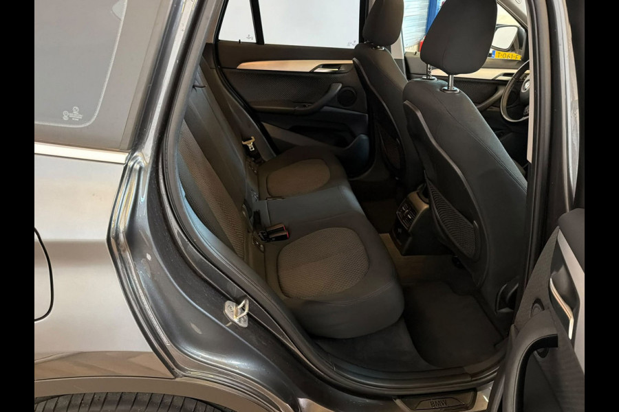 BMW X1 SDrive20i|AUTOMAAT|PANO|INRUIL MOGELIJK|