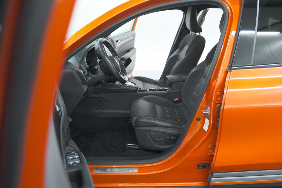 Renault Arkana 1.6 E-Tech Hybrid 145 R.S. Line | 360 Camera | Adaptieve Cruise Control | 9.3 Inch Infotainmentscherm | Pack Winter