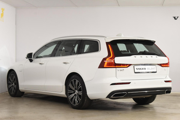 Volvo V60 T6 340PK Automaat Plug-in Hybrid AWD Inscription / Navigatie / Elektrisch verstelbare stoelen met geheugen / Leren bekleding / Elektrische achterklep / Cruise control / Parkeersensoren