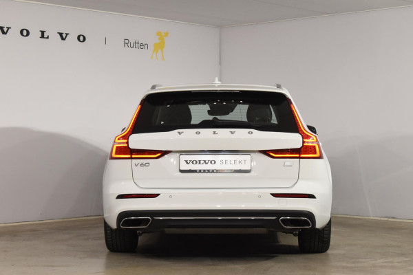 Volvo V60 T6 340PK Automaat Plug-in Hybrid AWD Inscription / Navigatie / Elektrisch verstelbare stoelen met geheugen / Leren bekleding / Elektrische achterklep / Cruise control / Parkeersensoren