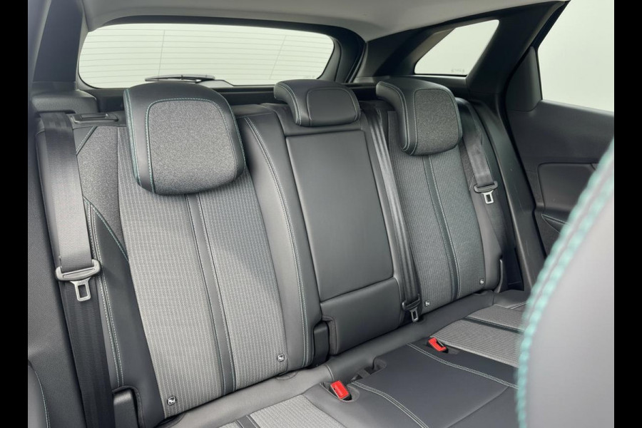Peugeot 3008 1.6 HYbrid 225 Allure Pack Business