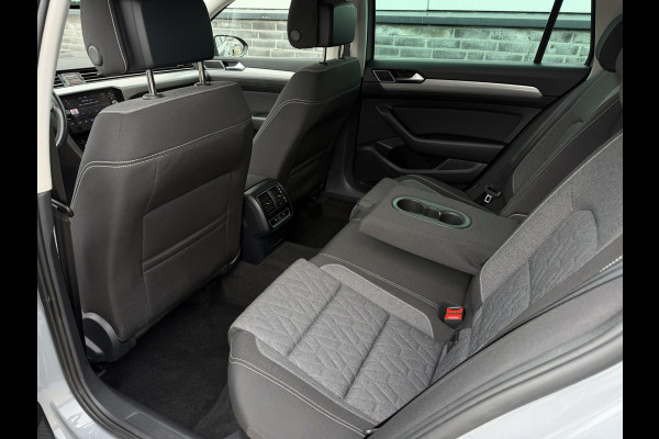 Volkswagen Passat Variant 1.4 TSI PHEV GTE Business | Carplay | Camera | LED | Navi | Adap. Cruise