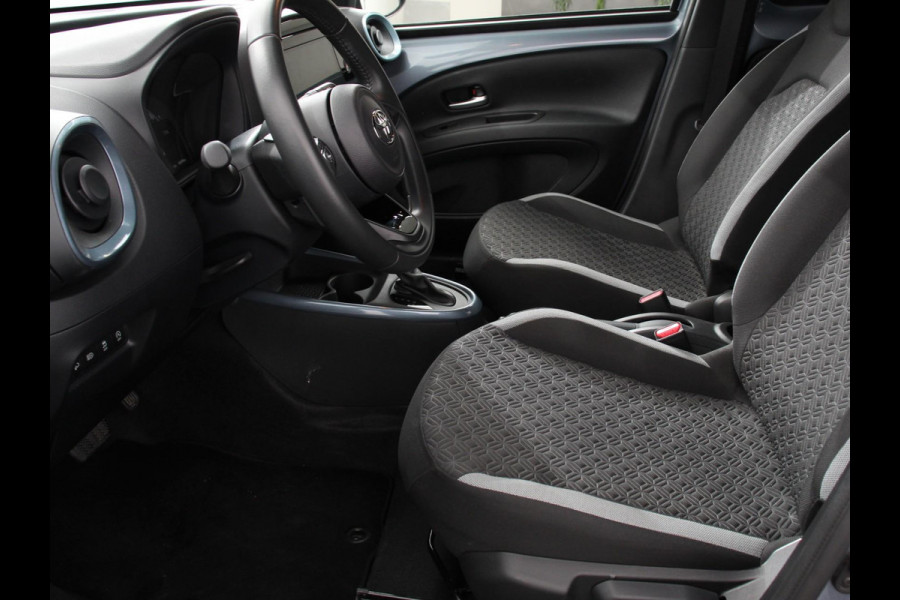 Toyota Aygo X 1.0 VVT-i S-CVT Automaat Trend Navigatie Apple Carplay/Android Auto Climate Control Cruise Control Adaptive 17" Lichtmetalen velgen Camera