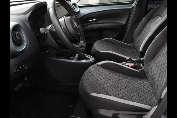 Toyota Aygo X 1.0 VVT-i S-CVT Automaat Trend Navigatie Apple Carplay/Android Auto Climate Control Cruise Control Adaptive 17" Lichtmetalen velgen Camera