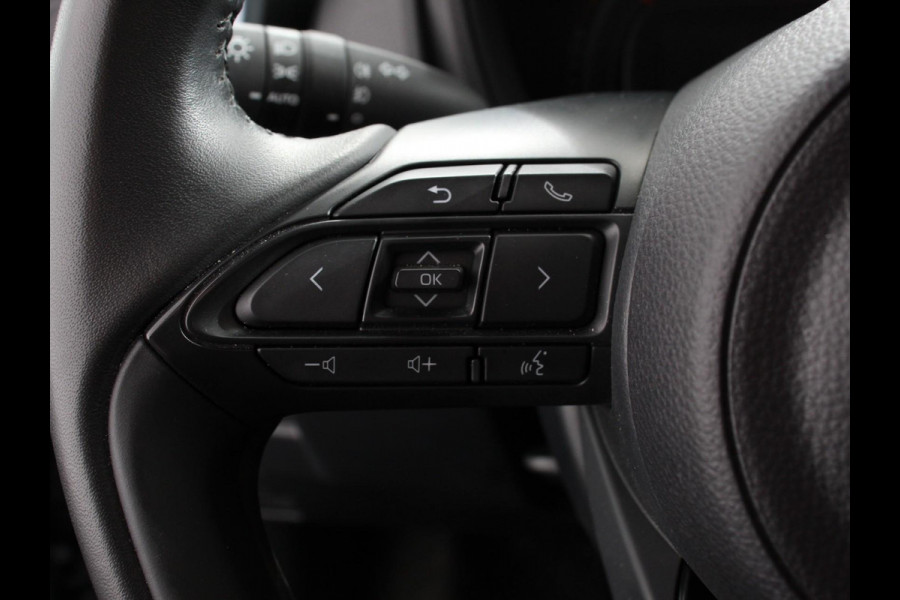 Toyota Aygo X 1.0 VVT-i S-CVT Automaat Trend Navigatie Apple Carplay/Android Auto Climate Control Cruise Control Adaptive 17" Lichtmetalen velgen Camera