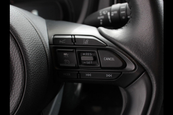 Toyota Aygo X 1.0 VVT-i S-CVT Automaat Trend Navigatie Apple Carplay/Android Auto Climate Control Cruise Control Adaptive 17" Lichtmetalen velgen Camera