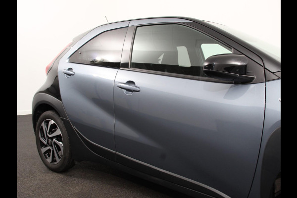 Toyota Aygo X 1.0 VVT-i S-CVT Automaat Trend Navigatie Apple Carplay/Android Auto Climate Control Cruise Control Adaptive 17" Lichtmetalen velgen Camera