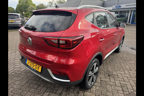 MG Mg Zs EV Luxury 45 kWh | 143pk | Panoramadak | Elektrisch Verstelbare Stoelen | Dodehoeksensoren | SOH 93.6%