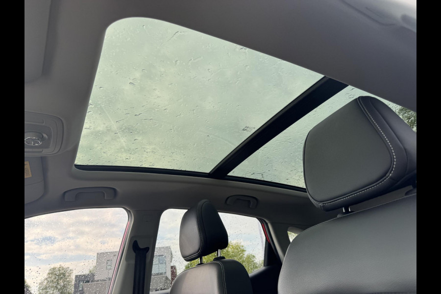 MG Mg Zs EV Luxury 45 kWh | 143pk | Panoramadak | Elektrisch Verstelbare Stoelen | Dodehoeksensoren | SOH 93.6%