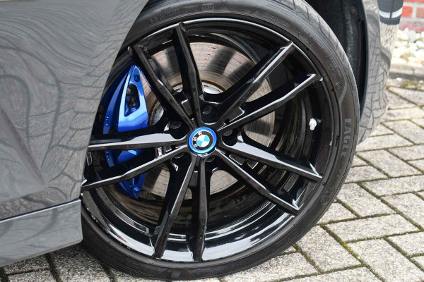 BMW 3 Serie Touring 330e M-Sport Pano ACC H/K El-zetels HUD Dravitgrau 19inch