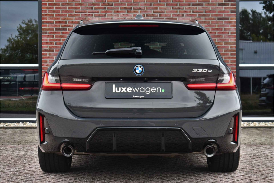 BMW 3 Serie Touring 330e M-Sport Pano ACC H/K El-zetels HUD Dravitgrau 19inch