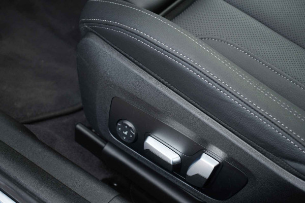 BMW 3 Serie Touring 330e M-Sport Pano ACC H/K El-zetels HUD Dravitgrau 19inch