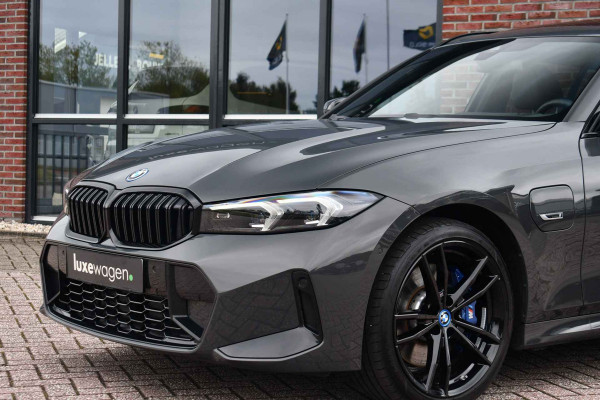 BMW 3 Serie Touring 330e M-Sport Pano ACC H/K El-zetels HUD Dravitgrau 19inch