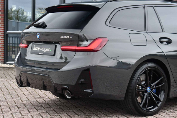 BMW 3 Serie Touring 330e M-Sport Pano ACC H/K El-zetels HUD Dravitgrau 19inch