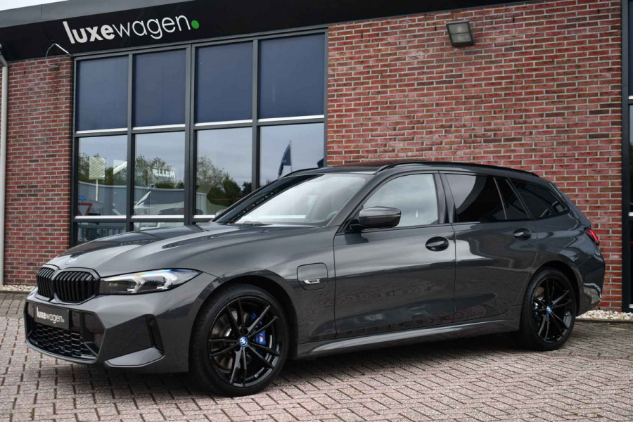 BMW 3 Serie Touring 330e M-Sport Pano ACC H/K El-zetels HUD Dravitgrau 19inch