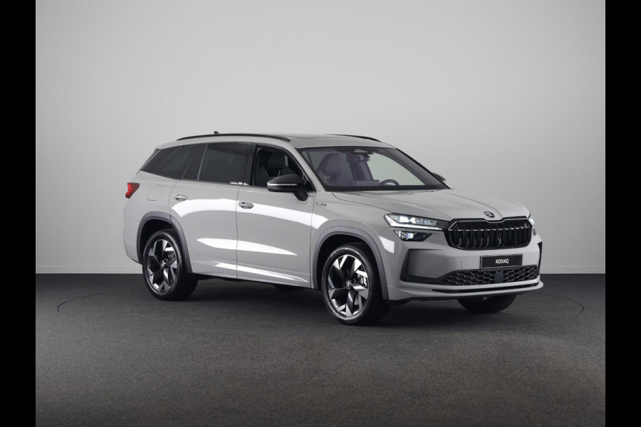 Škoda Kodiaq 1.5 TSI MHEV 150pk Sportline Business 7p | Derde zitrij | Panoramadak | Trekhaak | Light & View | Elek. bestuurdersstoel | Adaptive Cruise | Blind Spot |