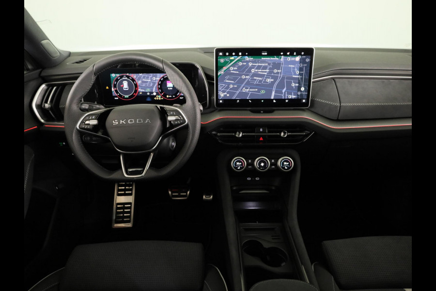 Škoda Kodiaq 1.5 TSI MHEV 150pk Sportline Business 7p | Derde zitrij | Panoramadak | Trekhaak | Light & View | Elek. bestuurdersstoel | Adaptive Cruise | Blind Spot |