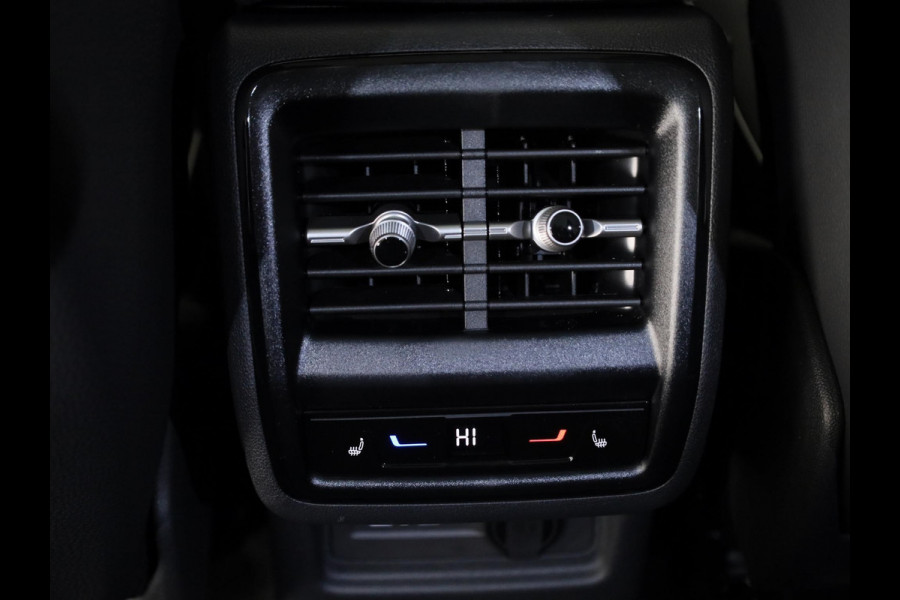Škoda Kodiaq 1.5 TSI MHEV 150pk Sportline Business 7p | Derde zitrij | Panoramadak | Trekhaak | Light & View | Elek. bestuurdersstoel | Adaptive Cruise | Blind Spot |