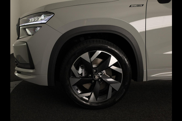 Škoda Kodiaq 1.5 TSI MHEV 150pk Sportline Business 7p | Derde zitrij | Panoramadak | Trekhaak | Light & View | Elek. bestuurdersstoel | Adaptive Cruise | Blind Spot |