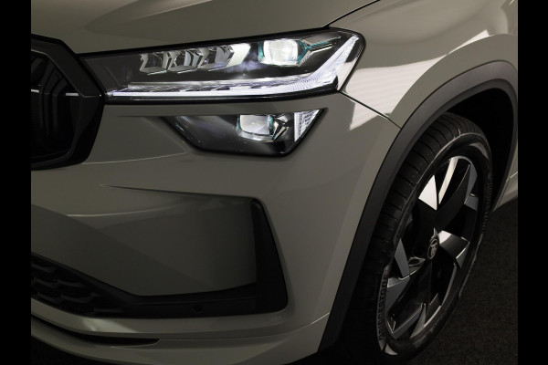 Škoda Kodiaq 1.5 TSI MHEV 150pk Sportline Business 7p | Derde zitrij | Panoramadak | Trekhaak | Light & View | Elek. bestuurdersstoel | Adaptive Cruise | Blind Spot |