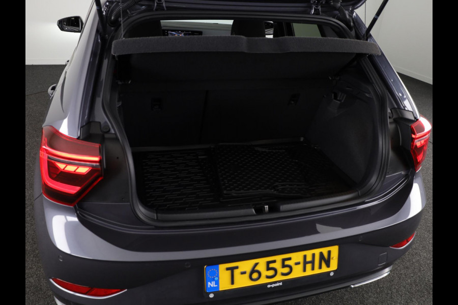 Volkswagen Polo 1.0 TSI R-Line 110PK | Automaat | Navigatie | Camera | Verlengde garantie
