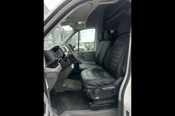 Volkswagen Crafter 35t L4H3 Highline > 177pk/Automaat/Trekhaak/Camera/P Sensoren