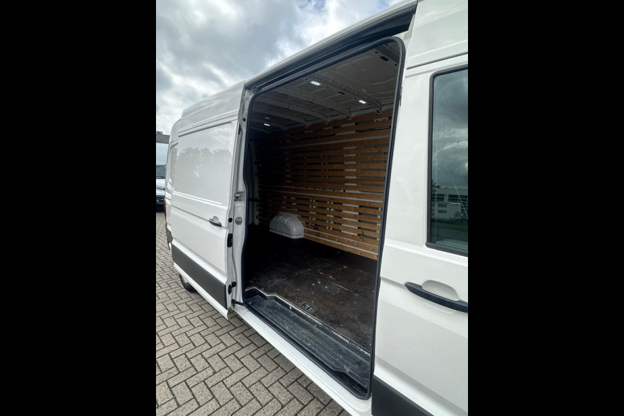 Volkswagen Crafter 35t L4H3 Highline > 177pk/Automaat/Trekhaak/Camera/P Sensoren