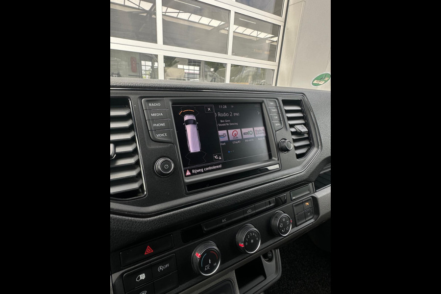 Volkswagen Crafter 35t L4H3 Highline > 177pk/Automaat/Trekhaak/Camera/P Sensoren