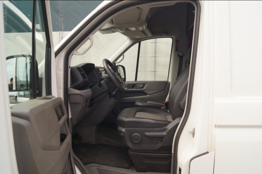 Volkswagen Crafter 35 2.0 TDI 177pk L3-H3 -NAVI-AIRCO-PDC-TREKHAAK-
