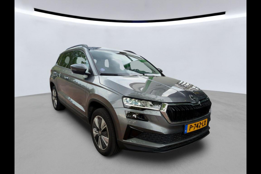 Škoda Karoq 1.5 TSI DSG ACT Business Ed. Plus | Trekhaak |  Navigatie | Full-LED | Keyless