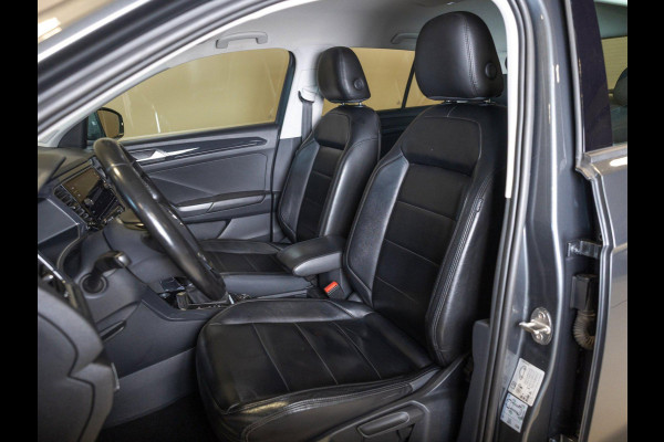 Volkswagen T-Roc 2.0 TSI 4Motion Sport / 190pk / Trekhaak / Leder / Achteruitrij camera /