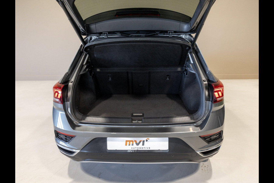 Volkswagen T-Roc 1.5 TSI Style / 150pk / Panorama dak / Lederen bekleding / Achteruitrijcamera / Stoelverwarming / Cruise