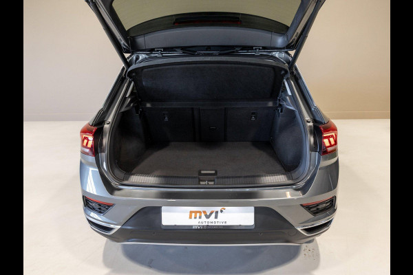 Volkswagen T-Roc 1.5 TSI Style / 150pk / Panorama dak / Lederen bekleding / Achteruitrijcamera / Stoelverwarming / Cruise
