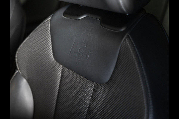 Audi A4 Avant 35 TFSI 3x S-Line / 150pk / Panorama dak / Achteruitrij camera / Stoelverwarming /