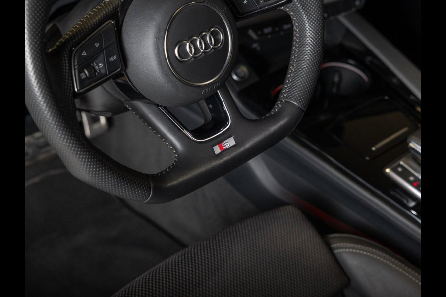 Audi A4 Avant 35 TFSI 3x S-Line / 150pk / Panorama dak / Achteruitrij camera / Stoelverwarming /