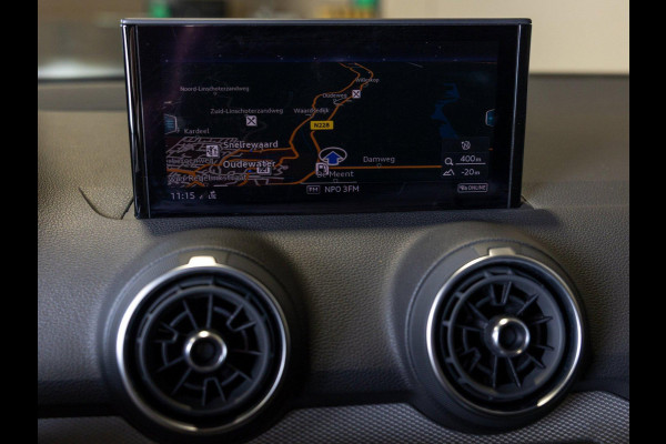 Audi Q2 35 TFSI Advanced edition / 150pk / Stoelverwarming / Adaptieve cruise control / Elektrische achterklep /