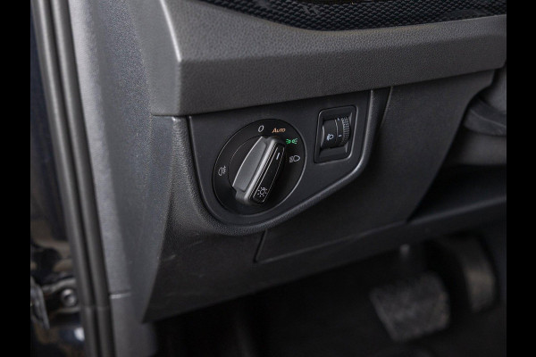 Volkswagen Taigo 1.0 TSI Life Business / 110pk / Achteruitrij camera / Automatische klimaatregeling /