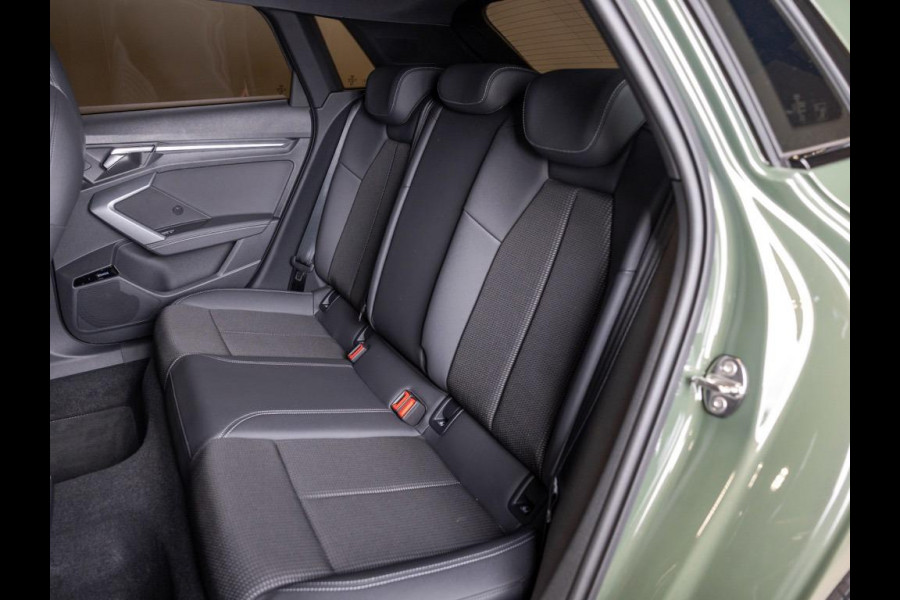 Audi A3 Sportback 35 TFSI 2x S-Line edition / 150pk / Panorama dak / Sonos / Achteruitrij camera /
