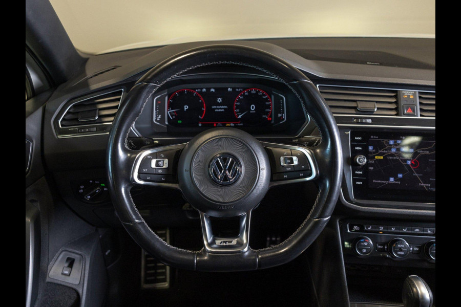 Volkswagen Tiguan 2.0 TSI 4Motion 2x R-Line / 230pk / Panorama dak / Rondomzicht camera / Dynaudio /