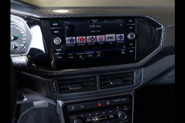 Volkswagen T-Cross 1.5 TSI Style / 150pk / Achteruitrijcamera / Apple Carplay