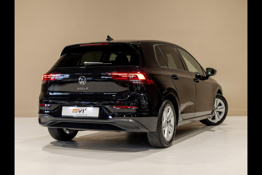 Volkswagen Golf 1.0 TSI Life / 110pk / Cruise / Airco / Klimaatregeling / Navigatie / Apple Carplay